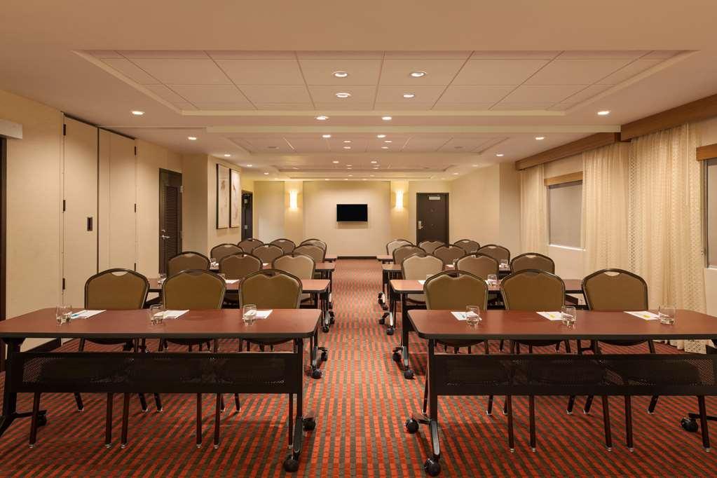 Hyatt Place Phoenix Chandler - Fashion Center Зручності фото